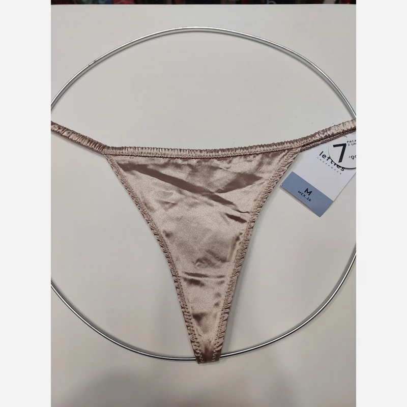شورت لامبادا پشت گیپور وارداتی پارچه براق سایز 40 تا 44