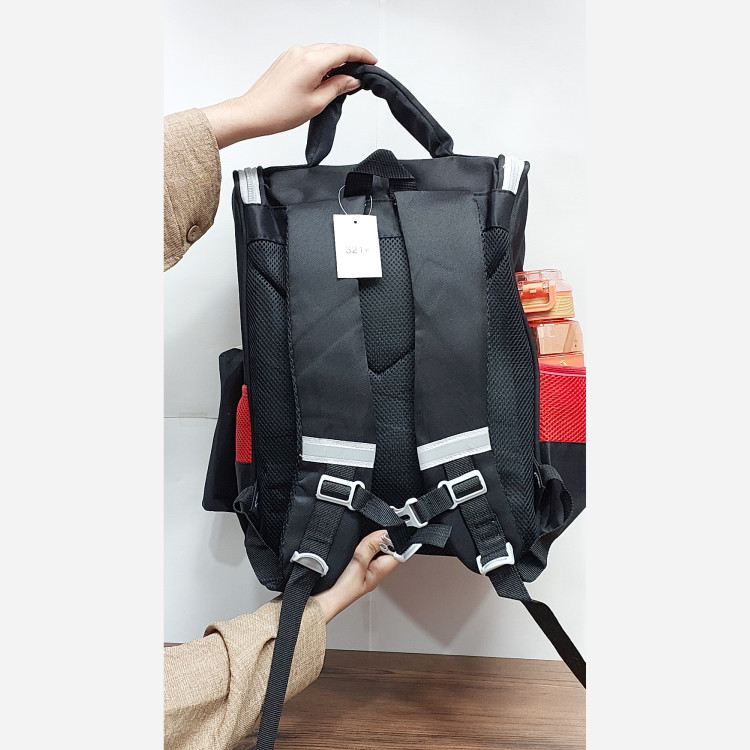 کوله پشتی مدرسه پسرانه صندوقی طرح SPIDER MANکد 321/2