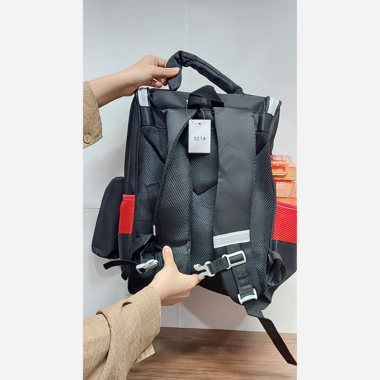 کوله پشتی مدرسه پسرانه صندوقی طرح SPIDER MANکد 321/2