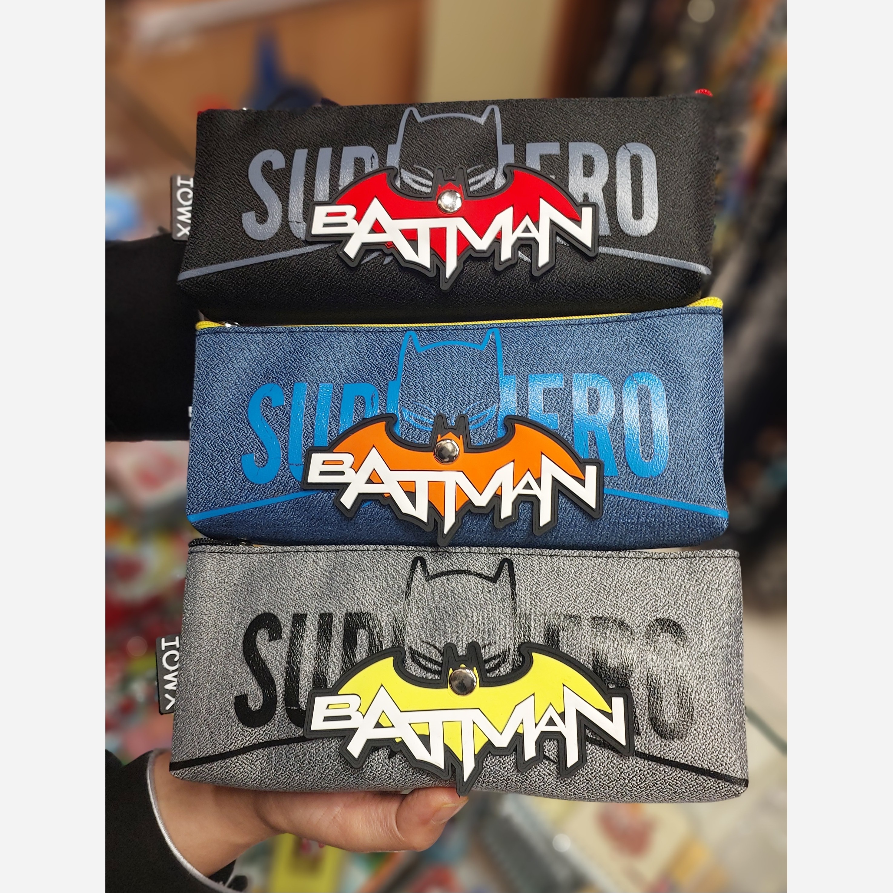 جامدادی پسرانه تک زیپ وارداتی BATMAN کد 371